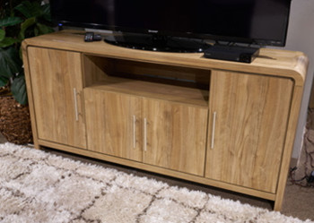Dovander - Extra Large TV Stand - Brown