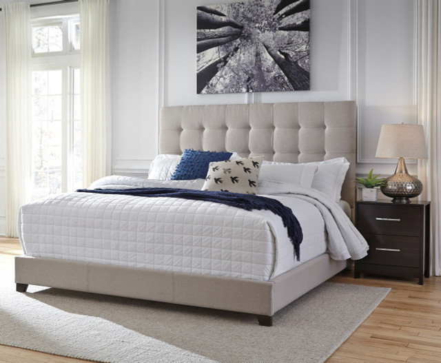 Ashton Upholstered Bed CB Furniture