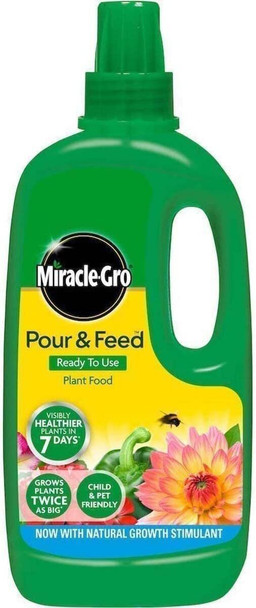 Miracle-Gro Pour & Feed Liquid Plant Food 1 Litre with a Thank You Sticker - Ready To Use