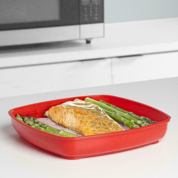 Sistema Microwave Plate with Lid & Removable Steaming Tray, Red - Medium, 880ml