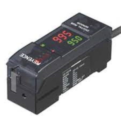 Keyence CZ-V21AP RGB Digital Sensor Amplifier, Main Unit, PNP