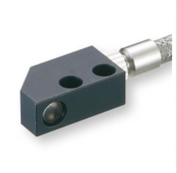 Keyence CZ-11 RGB Digital Fiberoptic Sensor Head, Reflective, Spot, Side View