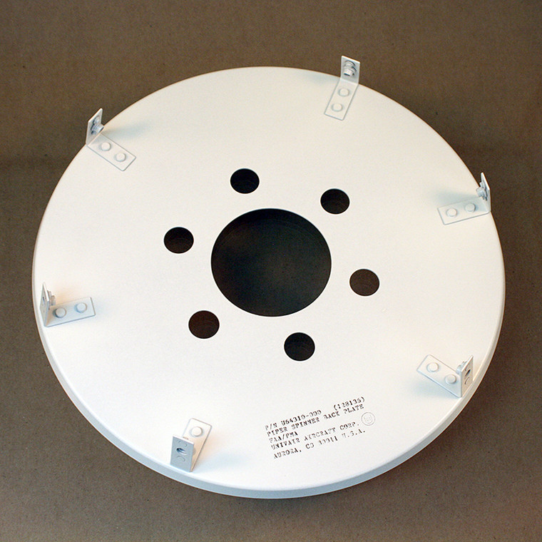 U64310-000   UNIVAIR SPINNER BACK PLATE - FITS PIPER
