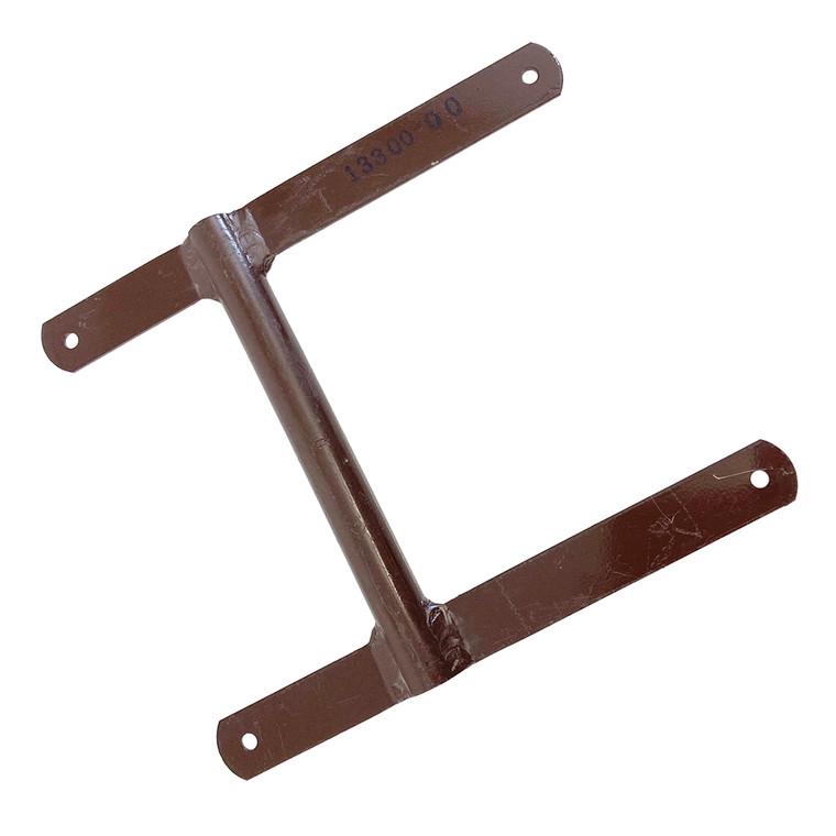 -13300-000   PIPER FRONT STRAP BRACKET