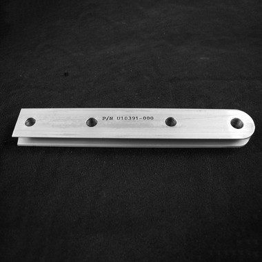 U10391-000   UNIVAIR REAR SPAR BUTT HINGE FITTING - FITS PIPER