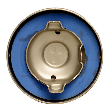 3267   VENTED FUEL CAP - FITS PIPER