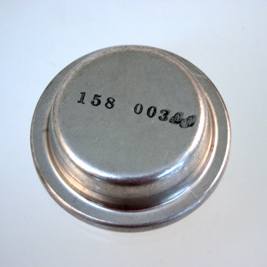 158-00300   CLEVELAND HUB CAP