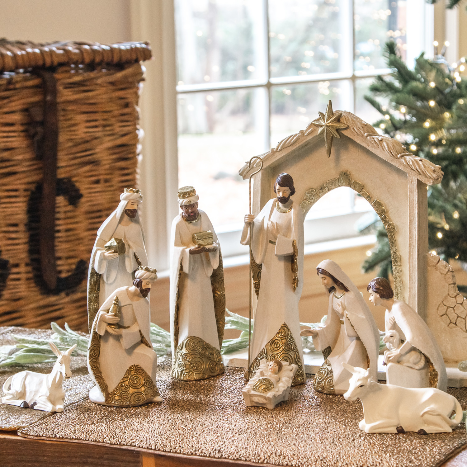 Ivory and Gold Nativity Set