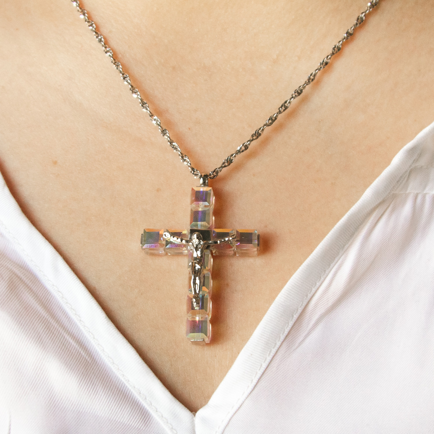 Mariana Handmade Swarovski Heart Cross Flower Circle Pendant Necklace  5019/3 001 | ILoveThatGift