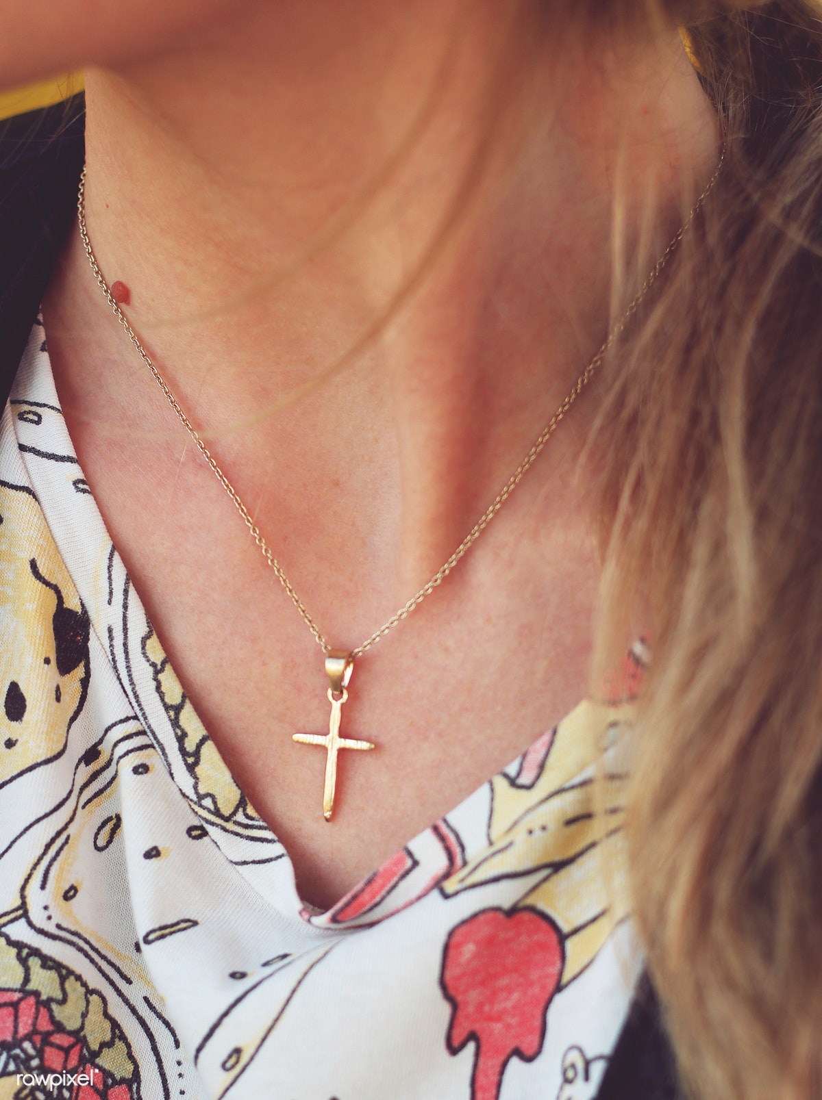 Woman with cross necklace