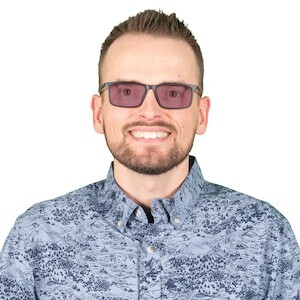 Man wearing FL-Blend Extra TheraSpecs