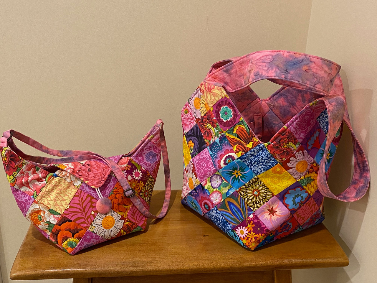 ★TOUT Y EST★ GIULLY QUILTING ROUND MINI BAG HO3A3A23 Mondo Bag