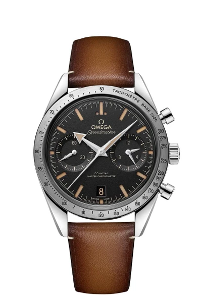 OMEGA Speedmaster '57 co-axial Master Chronometer Chronograph 40.5 mm, close-up view of the black dial with two subdials, date window, and tachymeter bezel, paired with a brown leather strap.
