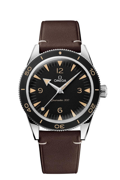 Omega Seamaster 300 co-axial Master Chronometer 41 mm, wristwatch with black dial, beige luminescent hour markers and hands, rotating bezel, silver case, and brown leather strap.