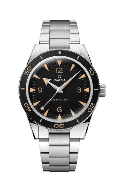 OMEGA Seamaster 300 co-axial Master Chronometer 41 mm, stainless steel wristwatch with black dial, beige luminescent hour markers and hands, rotating bezel, and bracelet.