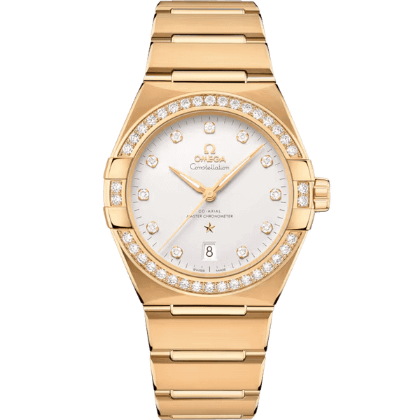 OMEGA Constellation co-axial Master Chronometer 39 mm [13155392052002] - Elegant gold watch with diamond bezel, white dial, day and date display, and stainless steel bracelet.