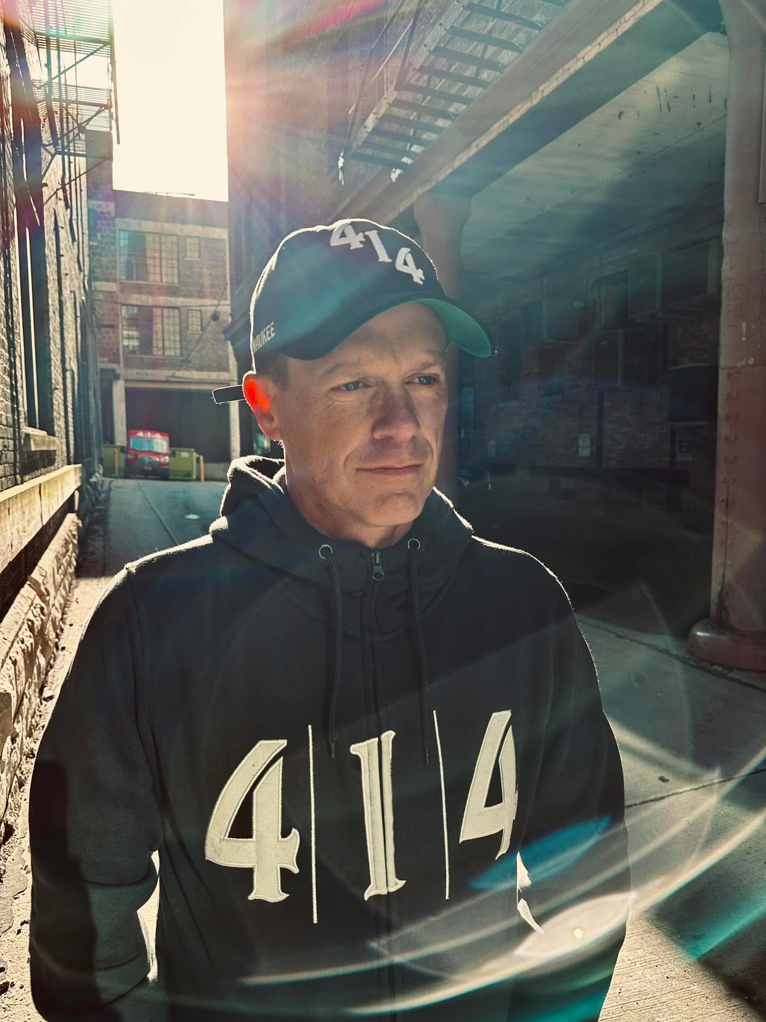 414 diagonal black dad cap
