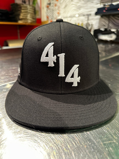 414 Diagonal Fitted black cap - 414 Milwaukee