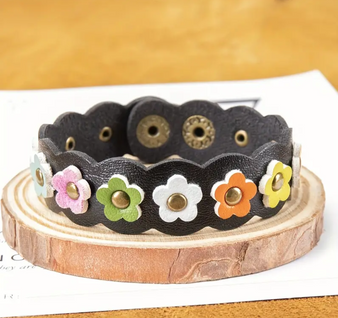 Cute And Versatile Colorful Small Flower Snaps Notch Adjustable Black Leather Bracelet