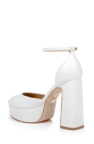 OHGA strap pumps ホワイト　22.5 Jayda II Leather Platform Pumps by Badgley Mishcka