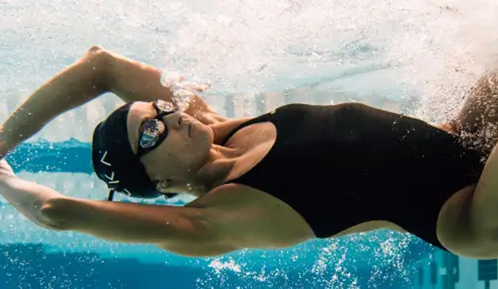 How Should Swimmers Fuel for Training and Competition?