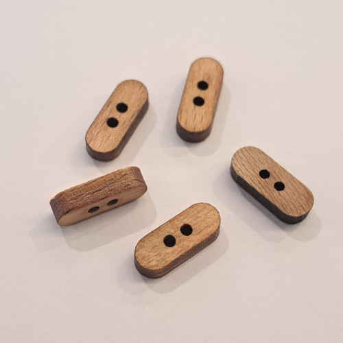 Abbey Buttons: Italian Oblong Wood 24L/15mm