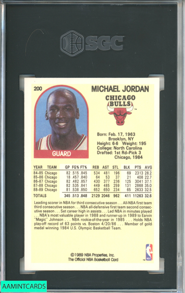 1989-90 NBA HOOPS MICHAEL JORDAN #200 CHICAGO BULLS HOF SGC 9.5 MINT+ 2635033