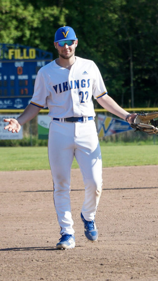 Daniel on the diamond