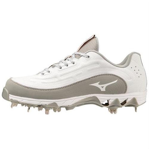 MIZUNO 320689 9-SPIKE SWIFT 8 LOW WOMEN’S METAL SOFTBALL CLEAT MIZUNO 320689 9-SPIKE SWIFT 8 LOW WOMEN’S METAL SOFTBALL CLEAT