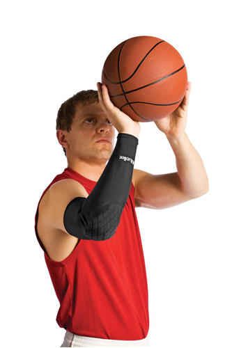 Mueller Diamond Pad Elbow Sleeve