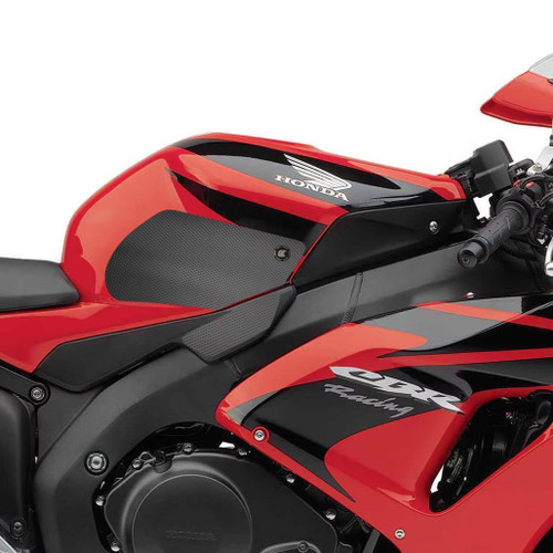 Honda CBR1000RR 2004-2007 Eazi-Grip Streamline Tank Grip Traction Pads Black on the bike