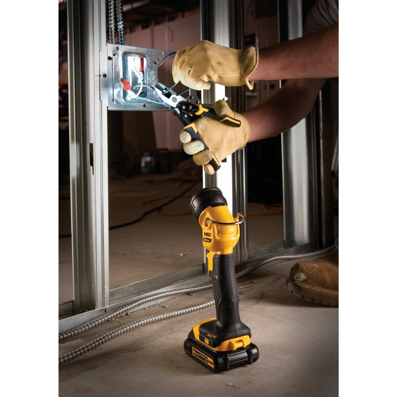 DeWalt DCL040 20V MAX LED Work Light (Tool Only)