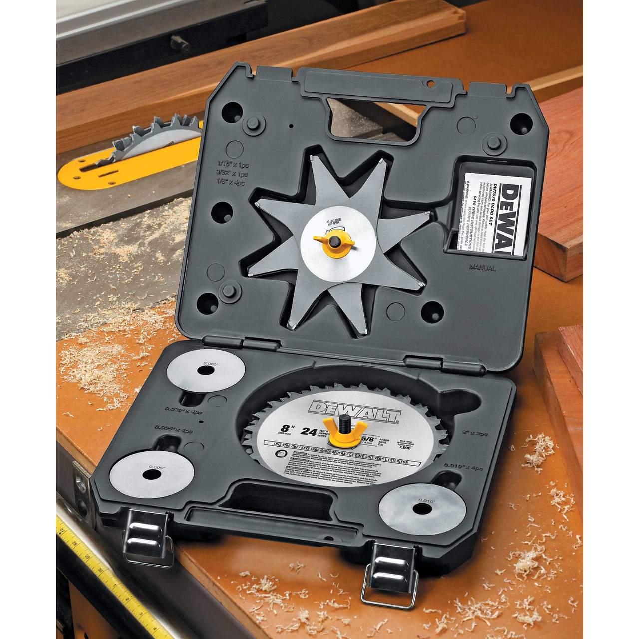 DeWalt DW7670 8 inch 24T Stacked Dado Blade Set showing inclusions of the kit inside the protective case DeWalt DW7670 8 inch 24T Stacked Dado Blade Set showing inclusions of the kit inside the protective case