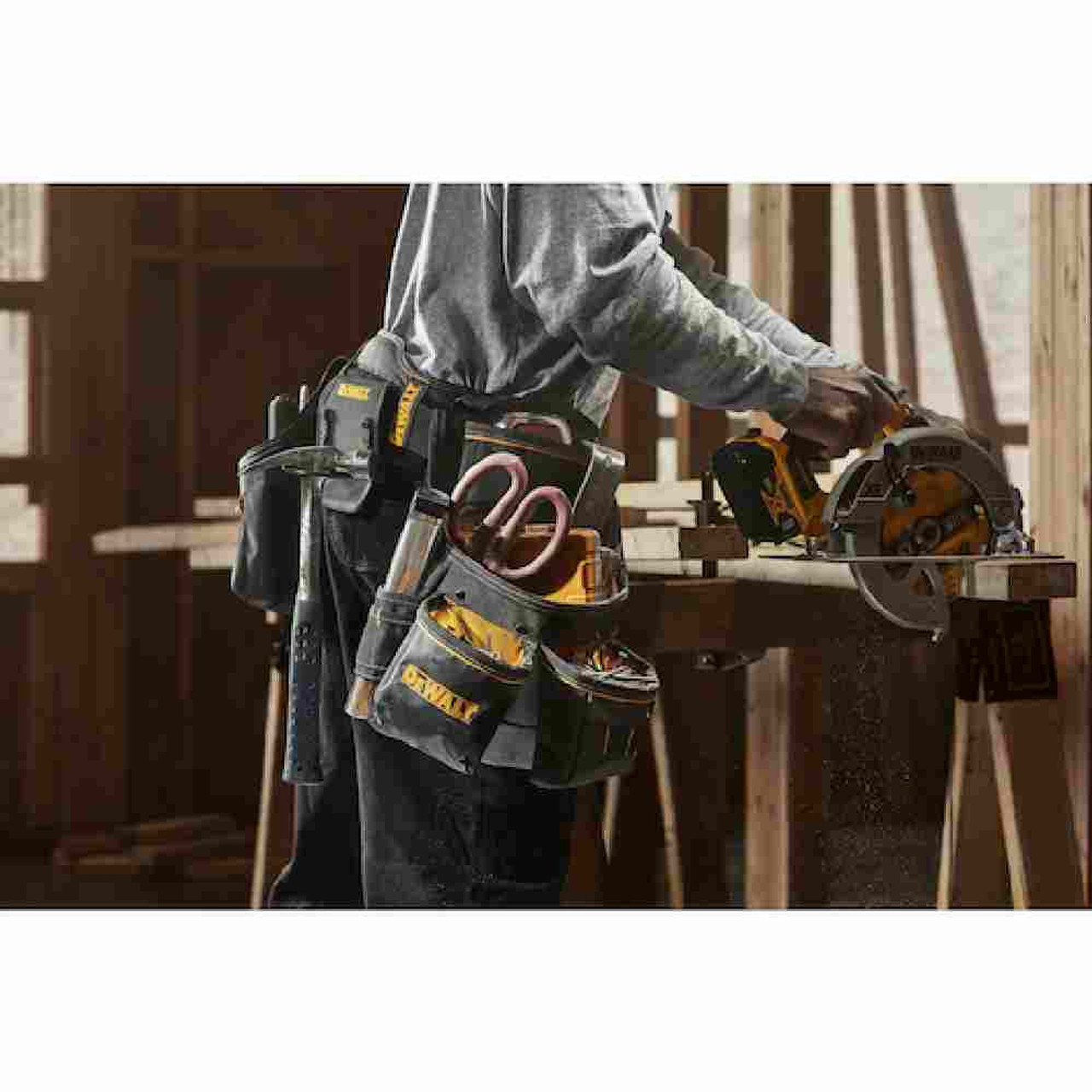 DeWalt DWST540601 Professional 26-Pocket Tool Rig showing with tools loaded in pouch mounted to a contractor foots belt (Tools sold separately)