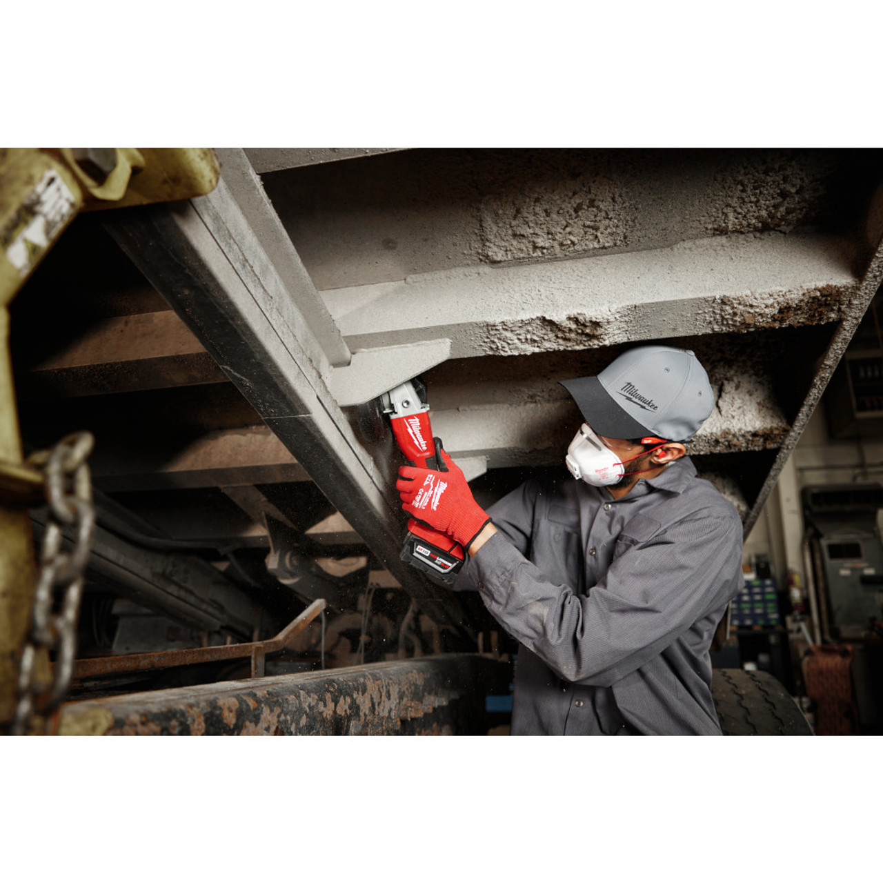 Milwaukee 2686-20 M18 Cordless Brushless 4-1/2 inch / 5 inch Cut-Off Grinder - Paddle Switch (Tool Only)