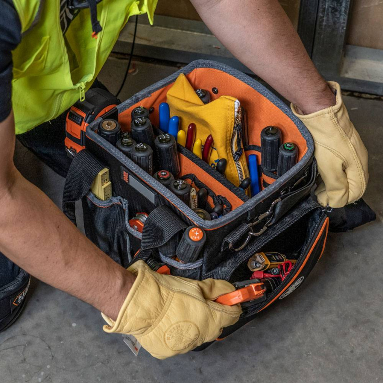 Klein Tools 5541610-14 Tradesman Pro 10 Inch 40-Pocket Tool Tote Bag Klein Tools 5541610-14 Tradesman Pro 10 Inch 40-Pocket Tool Tote Bag