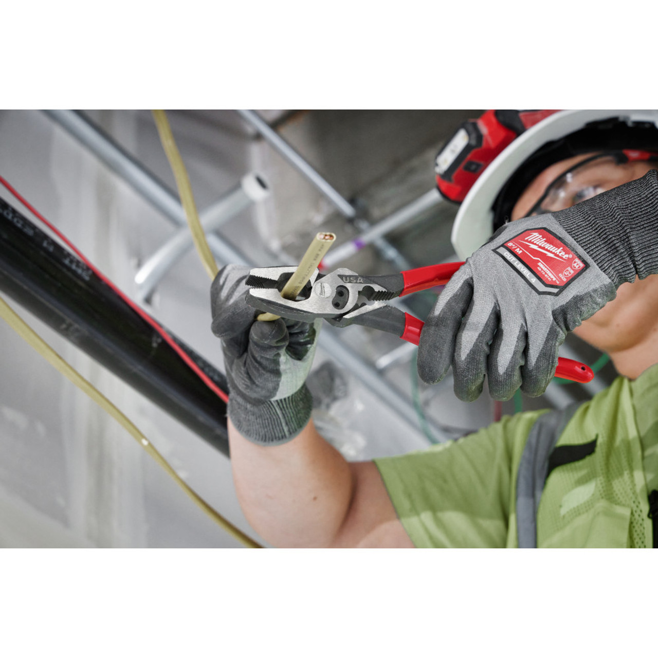 Milwaukee MT500C 9 inch Lineman's Dipped Grip Pliers with Crimper & Bolt Cutter