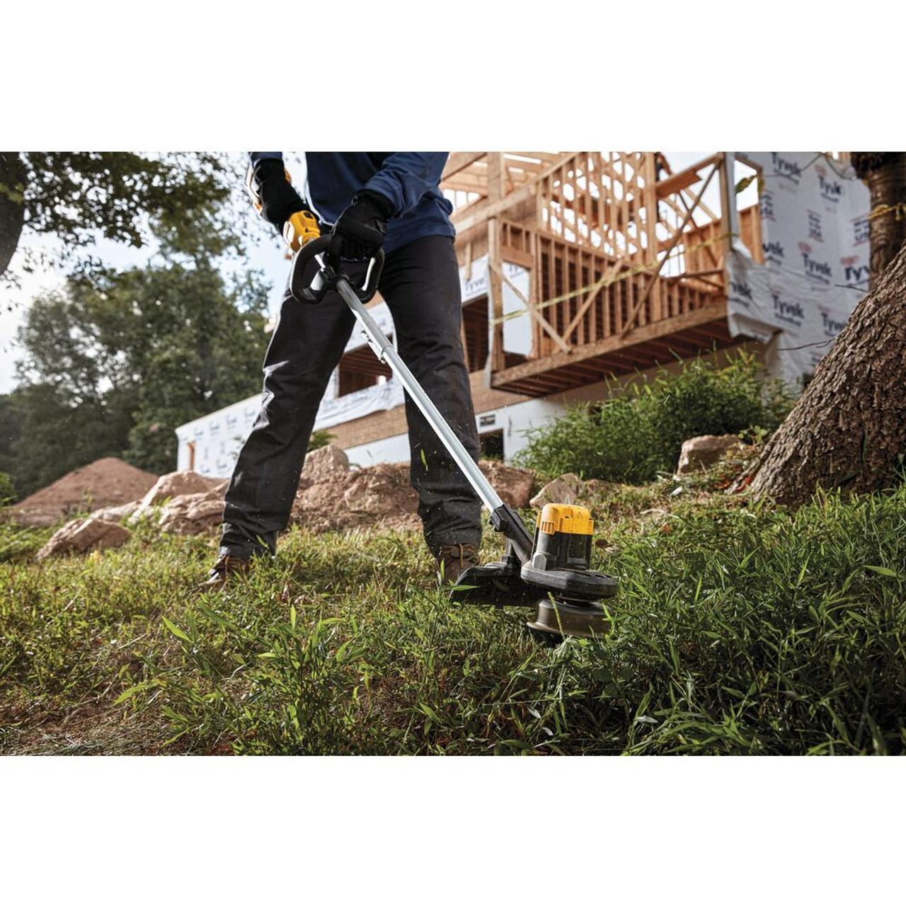 DeWalt DCST925M1 20V MAX 13 inch Dual Line String Trimmer Kit DeWalt DCST925M1 20V MAX 13 inch Dual Line String Trimmer Kit
