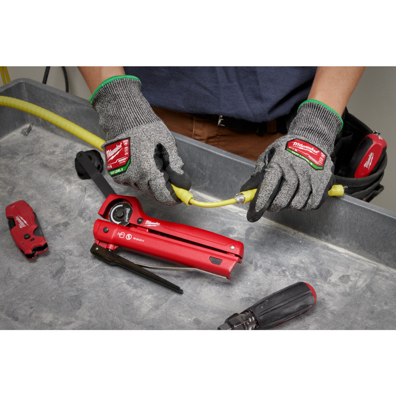 Milwaukee 48-22-6111 Armored Cable Cutter Milwaukee 48-22-6111 Armored Cable Cutter
