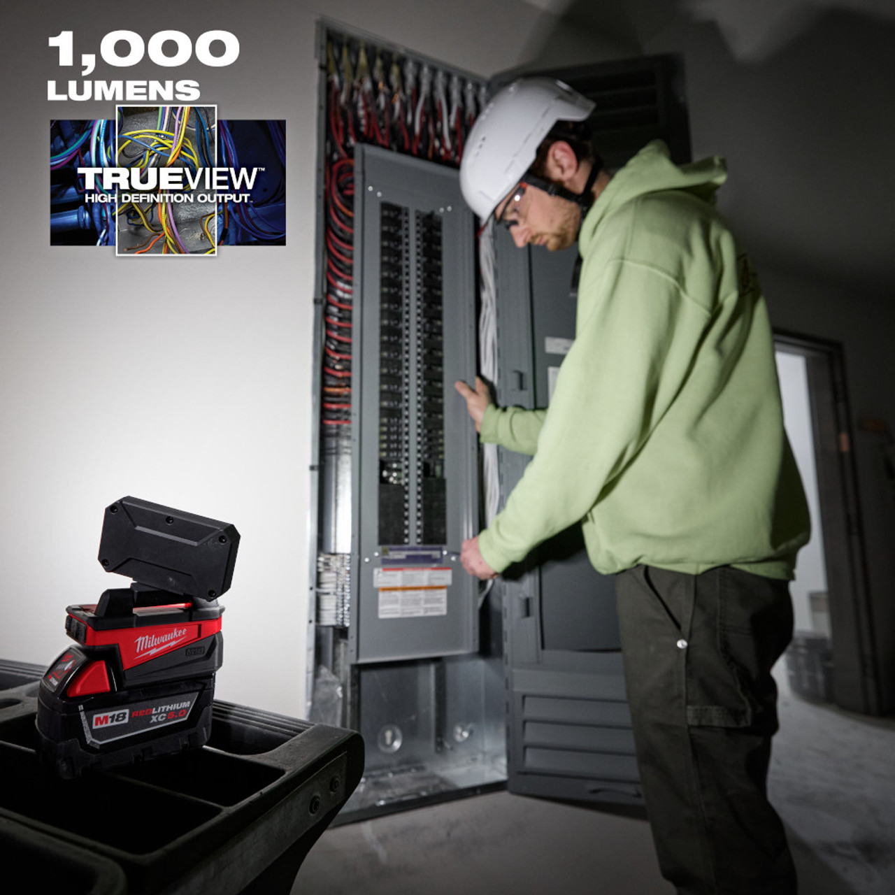 Milwaukee 2359-20 M18 ROVER LED Compact Folding Flood Light with USB Charging (Tool Only)
