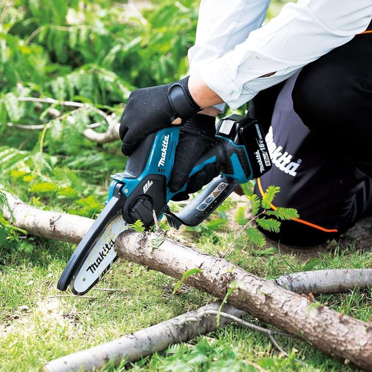 Makita DUC150Z 18V LXT Cordless Brushless 6 Inch Pruning Saw (Tool Only) Makita DUC150Z 18V LXT Cordless Brushless 6 Inch Pruning Saw (Tool Only)