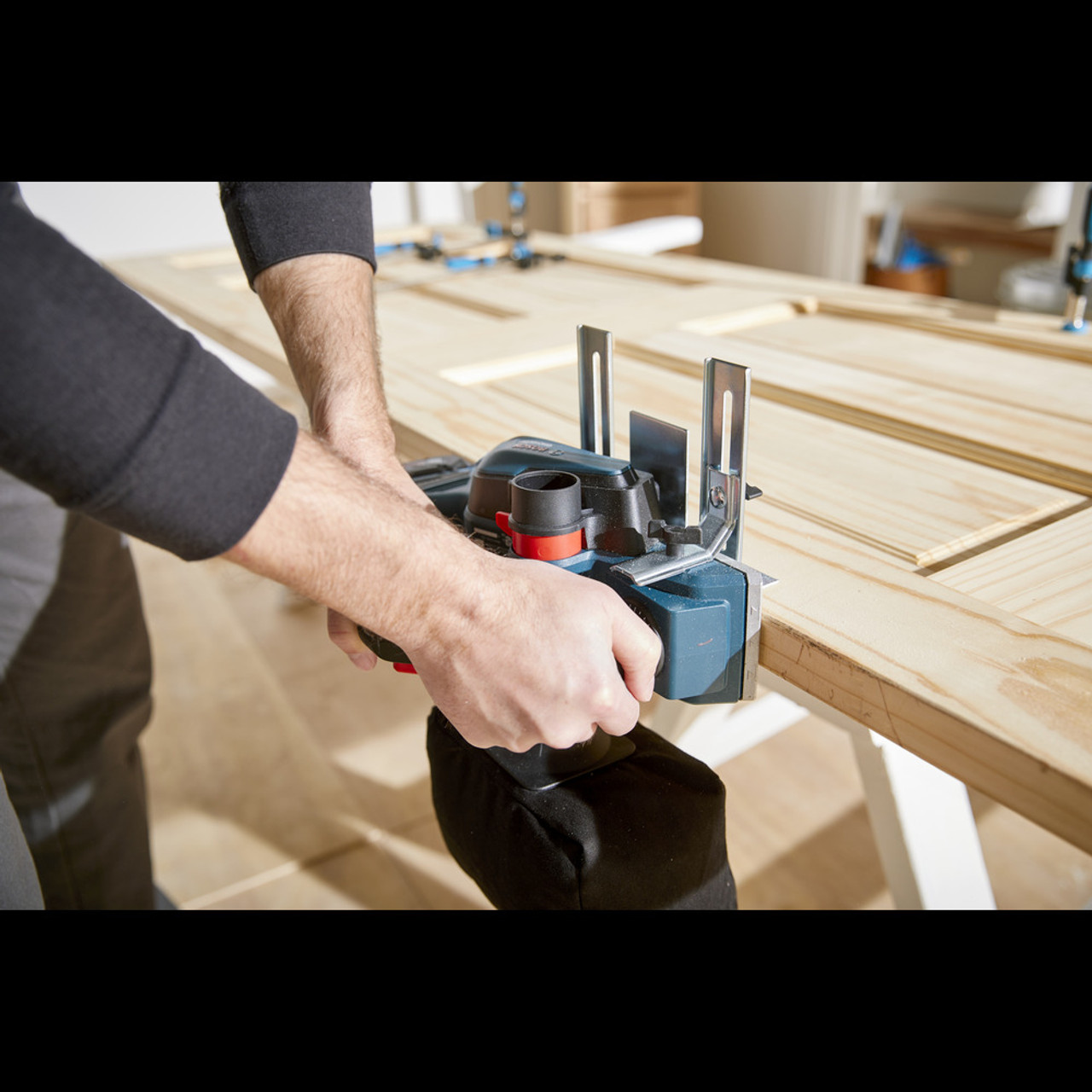Bosch GHO18V-26N 18V Cordless Brushless Planer (Tool Only) Bosch GHO18V-26N 18V Cordless Brushless Planer (Tool Only)