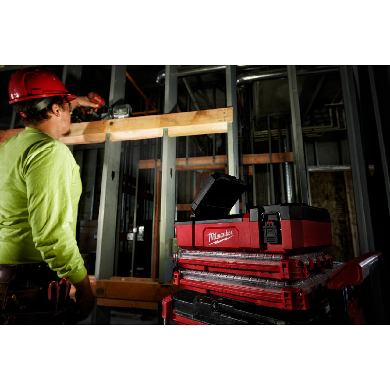 Milwaukee 2356-20 M12 PACKOUT Flood Light with USB Charging (Tool Only)