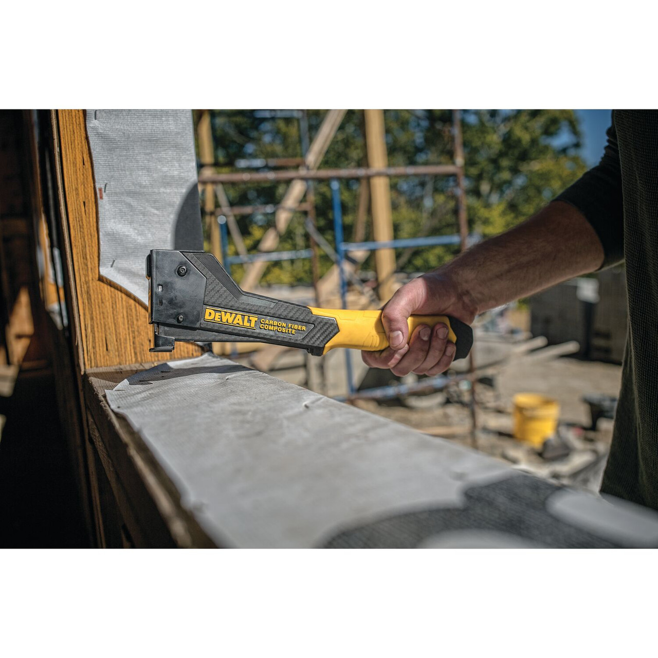 DeWalt DWHT75900 Carbon Fibre Composite Hammer Tacker working