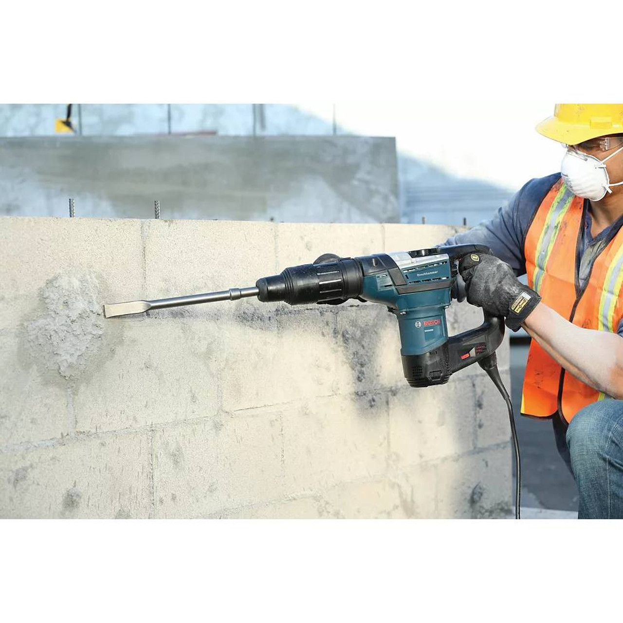Bosch RH540M SDS-Max 1-9/16 inch Combination Hammer chipping