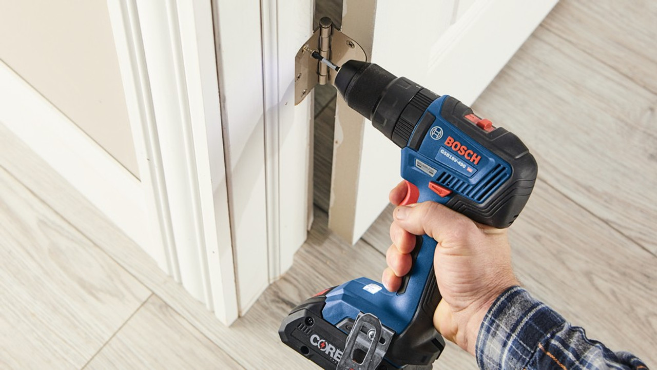 Bosch GXL18V-233B25 18V Brushless 2-Tool Combo Kit with 1/2 inch Hammer Drill/Driver and Freak 2-In-1 Bit/Socket Impact Driver