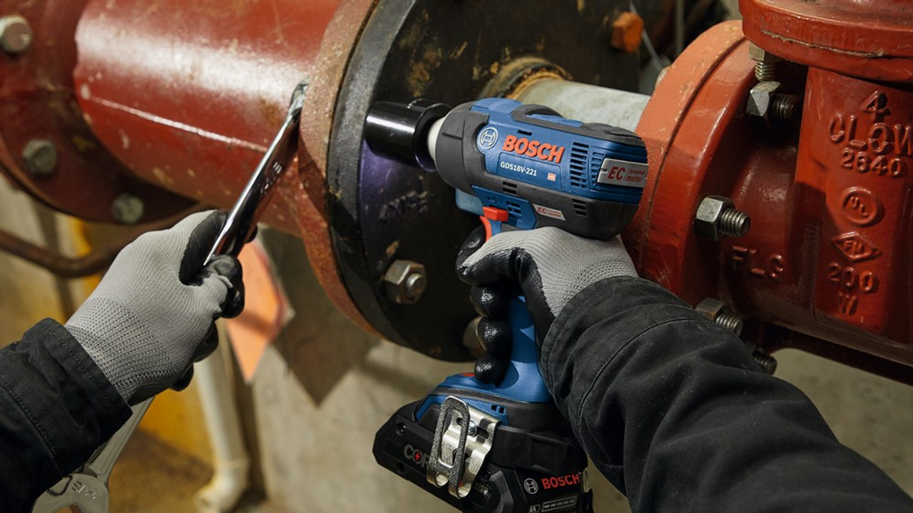 Bosch GDS18V-221N  18V EC Brushless 1/2 inch Impact Wrench with Friction Ring and Thru-Hole on the job (battery not included) Bosch GDS18V-221N  18V EC Brushless 1/2 inch Impact Wrench with Friction Ring and Thru-Hole on the job (battery not included)