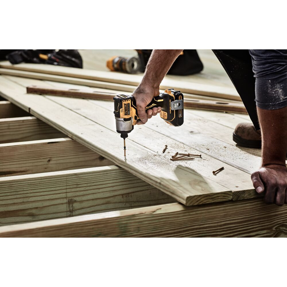 DeWalt DCF840B 20V MAX Cordless Brushless 1/4 Inch Impact Driver Kit