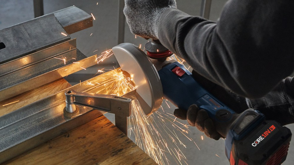 Bosch GWS18V-13CN PROFACTOR 18V Cordless Brushless 5 inch / 6 inch Angle Grinder with Slide Switch (Tool Only)
