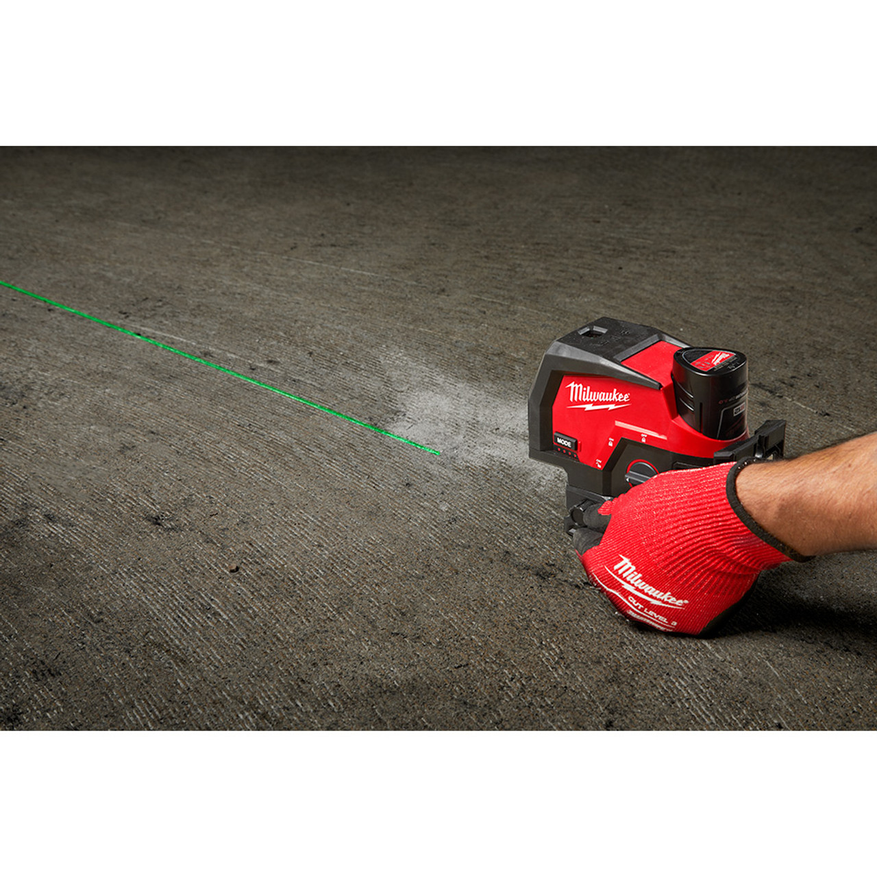 3622-20 M12 Green Cross-Line and Plumb Points Laser Level leveling worksite (battery sold separately)
